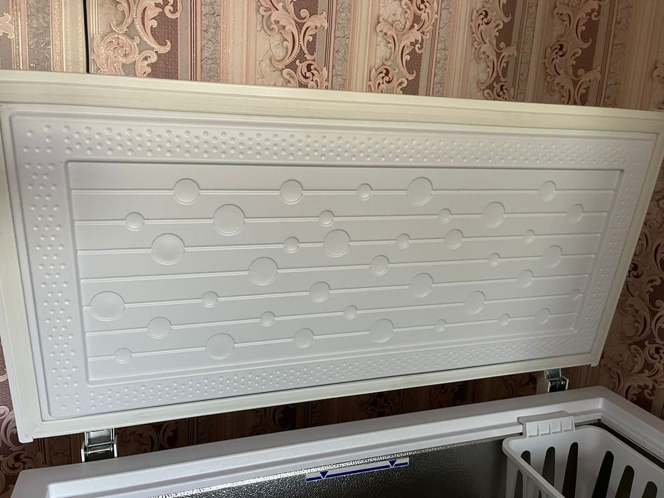 Продаю морозильник новый