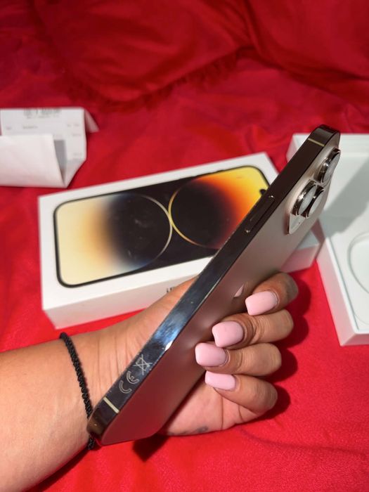 IPhone 14 Pro Max Gold