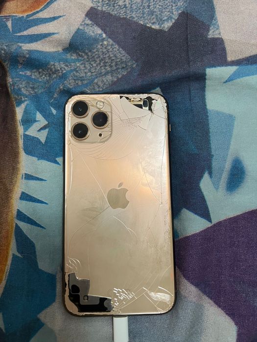 iPhone 11 Pro spart carcasă funcționare perfectă