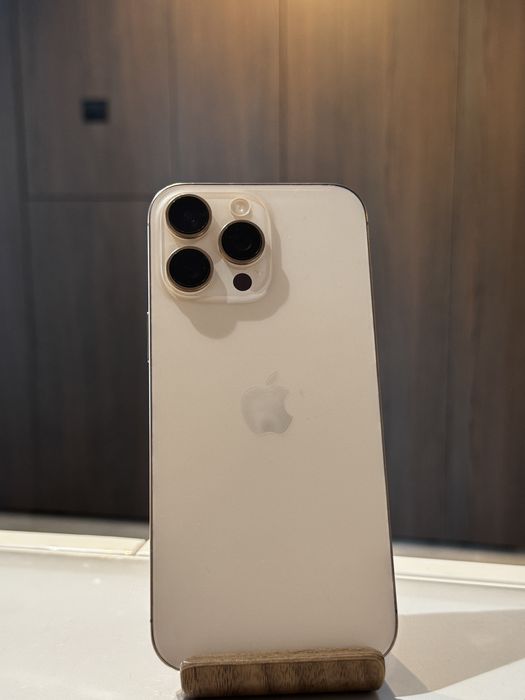 iPhone 16 Pro Max Black/Desert Titanium 256 GB Impecabil/Garantie