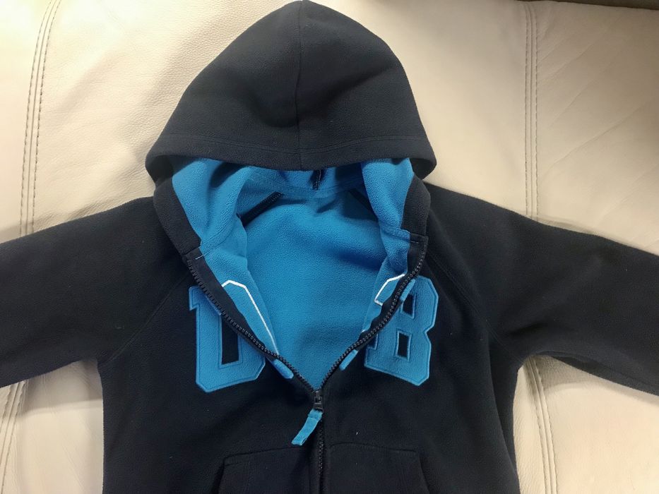 Детско яке Mayoral, блузки HM, суичер Benetton, дънки 140 см