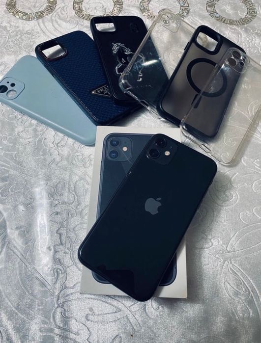 Iphone 11  емкость 80 памит 128