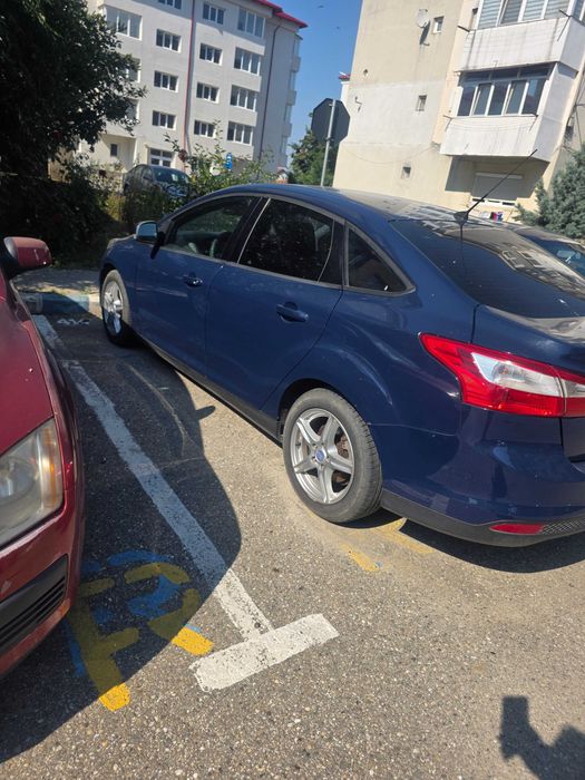 FORD Focus 2014 — imagine 3