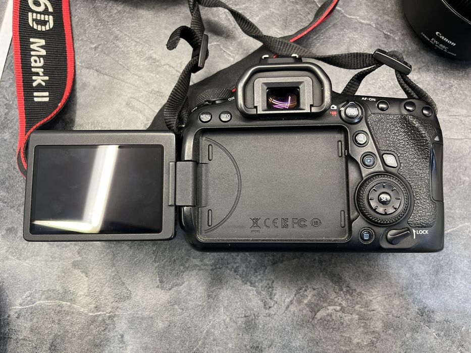 Продам Canon 6d mark II