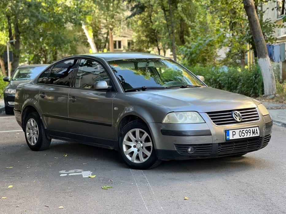 VOLKSWAGEN Passat