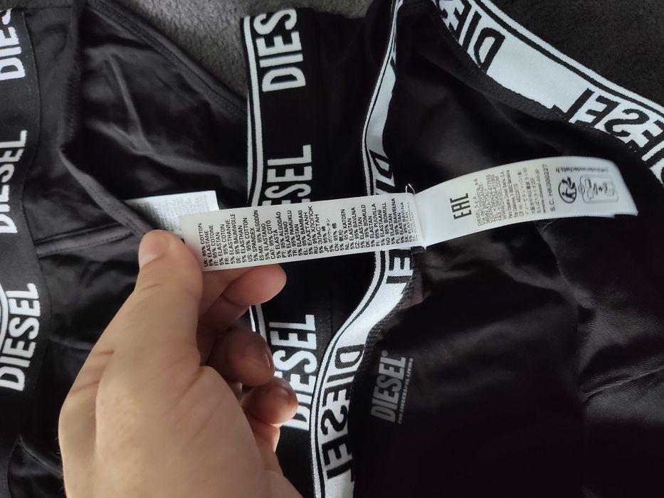 Diesel set 3 chiloți bărbați culoare negru cu logo mic mărimea M noi originali
