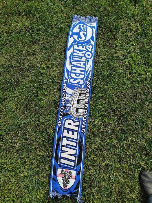 Сувенирен шал Интер-Шалке 2010/11