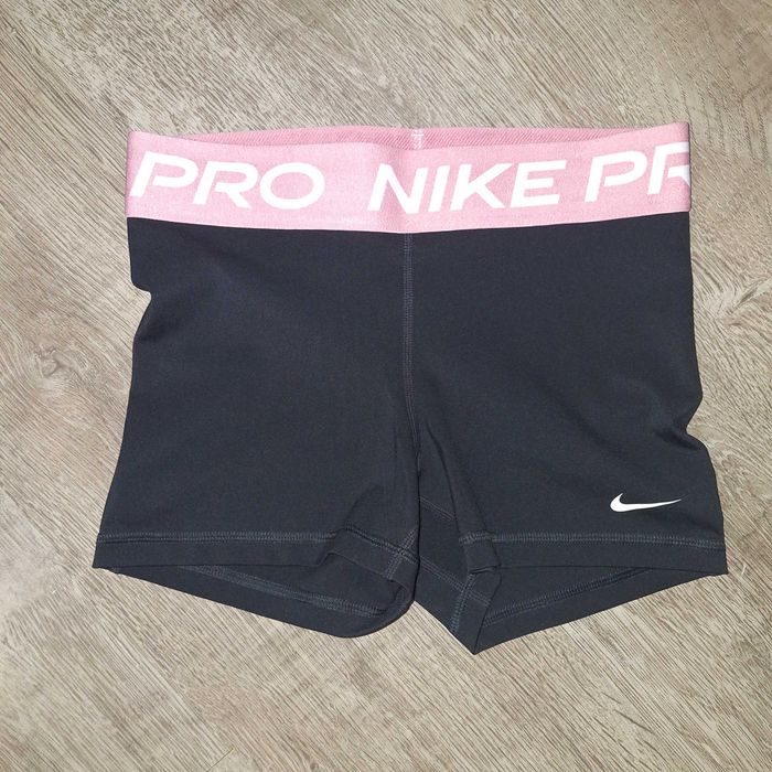 Къс клин Nike Найк
