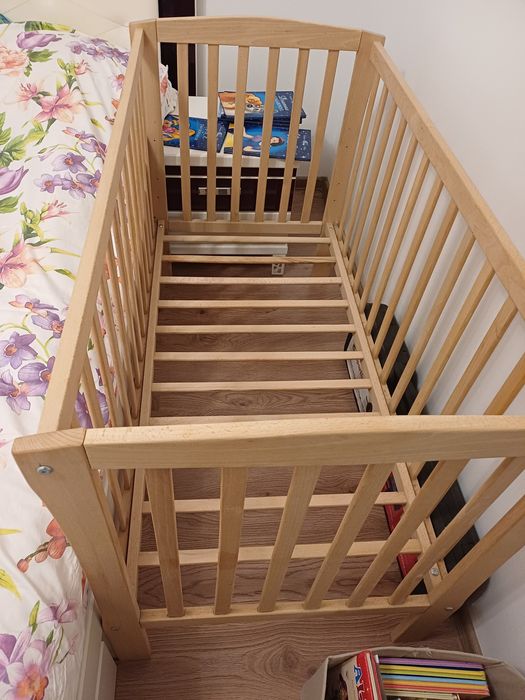 Pătuț bebe din lemn, reglaj pe înălțime