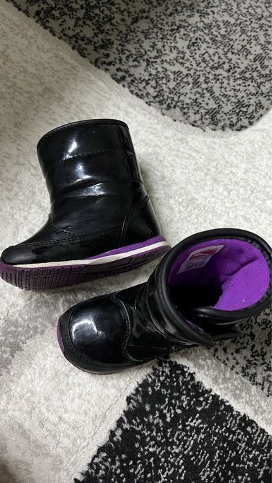 Детски обувки.