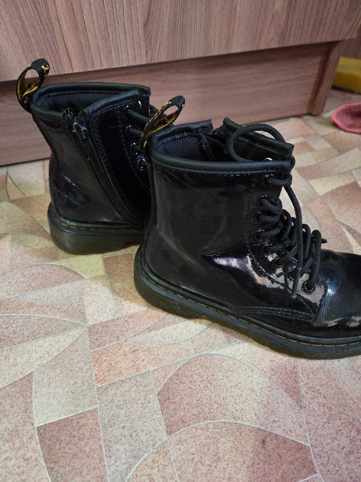 Детская обувь на девочку