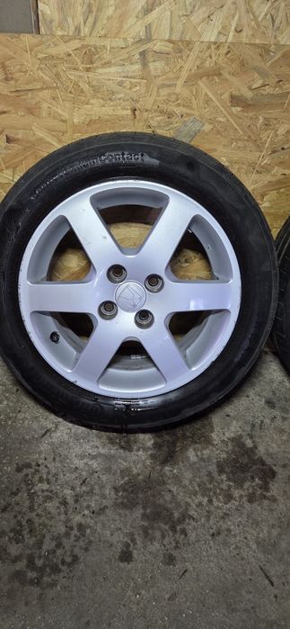 HONDA Оригинални джанти със гуми 185/55/15 6J×15 ET53 4×100 цо55