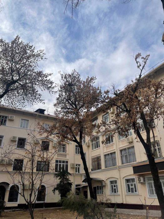 рынок Аския, текстильный мост  3/2/4  93 м²