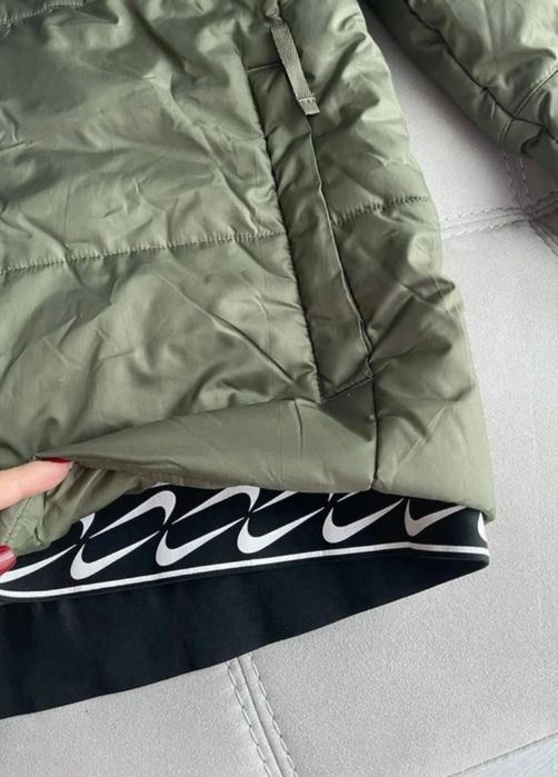 Geaca Nike Therma fit S, khaki