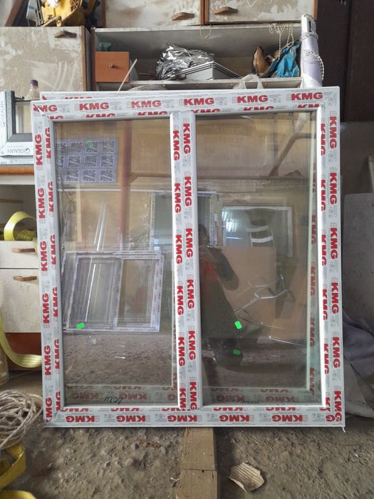 Tamplarie pvc cu geam termopan si tripan