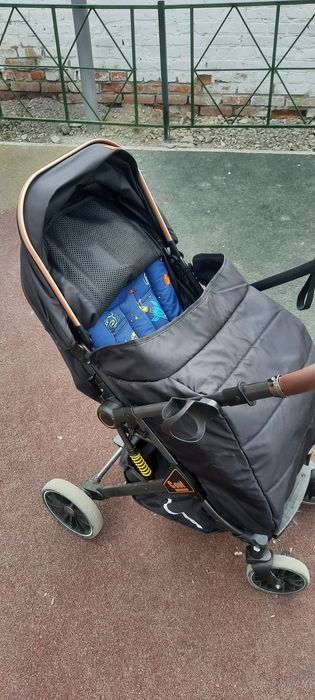 Продам Коляску..