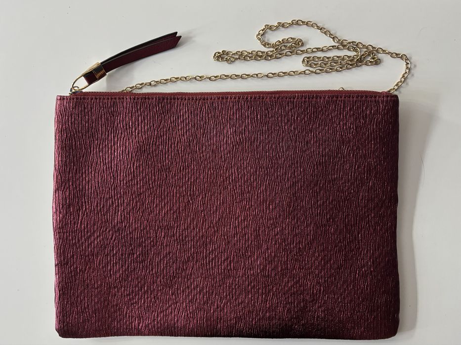 Клъч / чанта, с вътрешен джоб, в цвят бордо