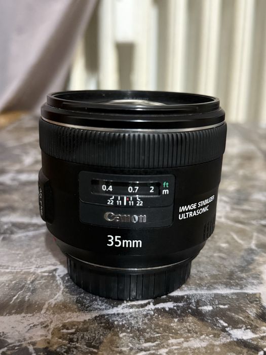 Canon EF 35 mm f2