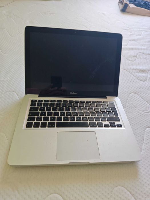 Apple MacBook Pro 13" A1278 fără HDD și baterie - PENTRU PIESE