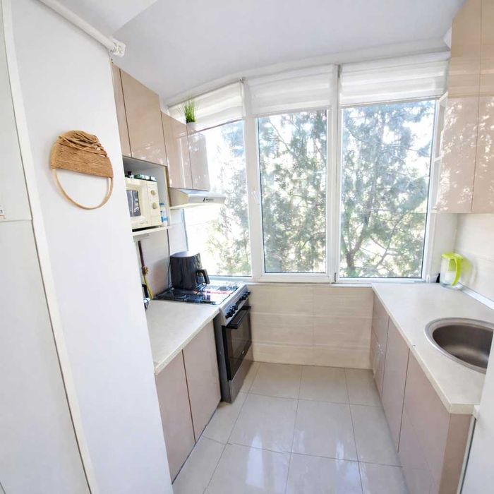 Apartament 2 camere,et 2 din 4,zona Tomis 3,direct proprietar