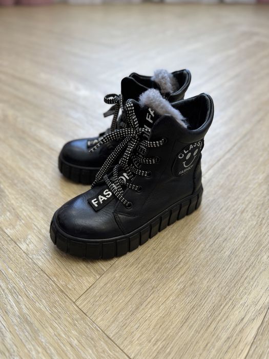 Продам ботинки зимние