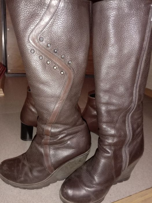 Женские вещи и обувь