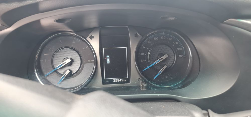 Toyota Hilux 4x4 2.8 diesel 2023