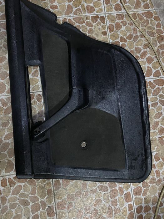 Обшивки, дверные карты на бмв е 34