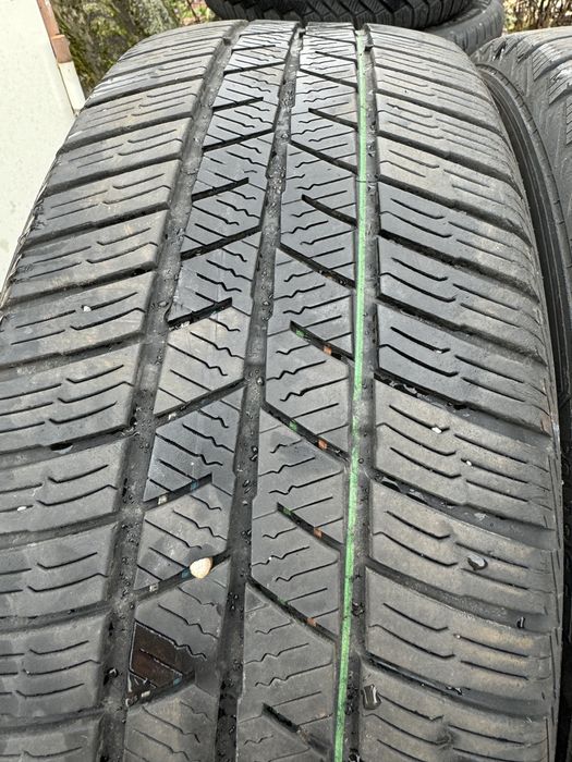 Set 2 anvelope 215 60 r16 Barum de iarna
