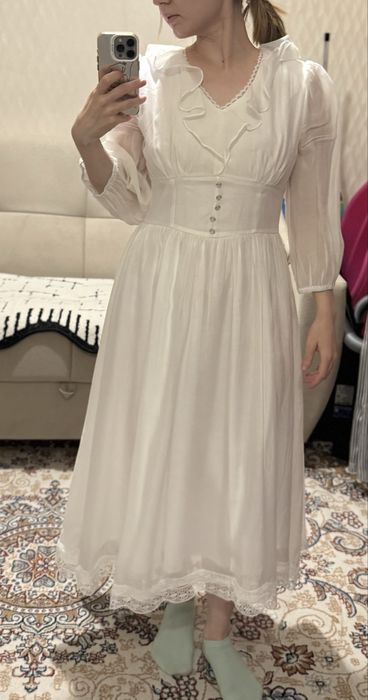 Продам платье белое