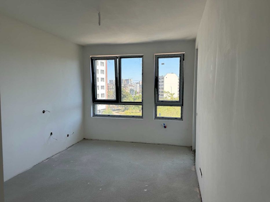 Тристаен апартамент с АКТ 16