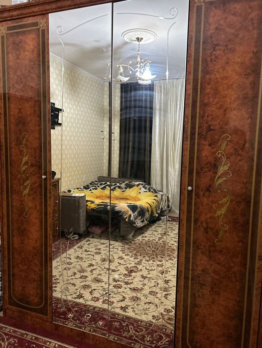 Продается шкаф комод тумбочки срочно