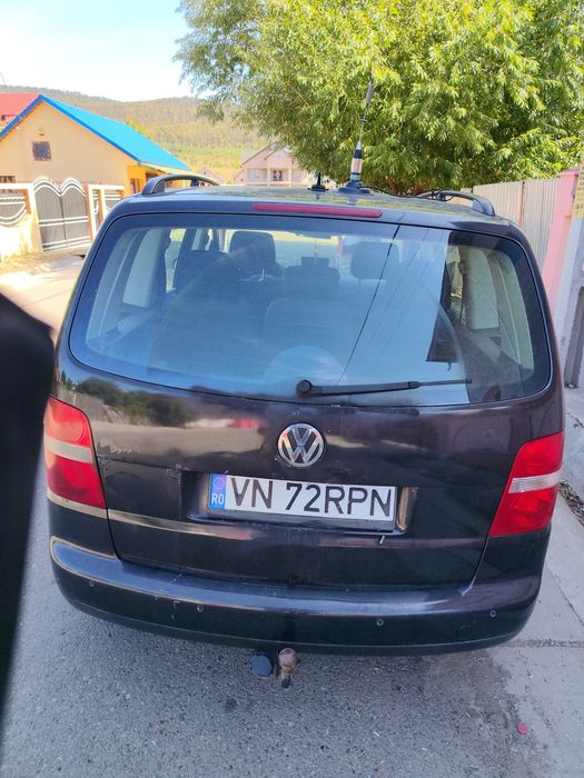 Volkswagen Touran 2005 diesel, 1.294 € — imagine 4