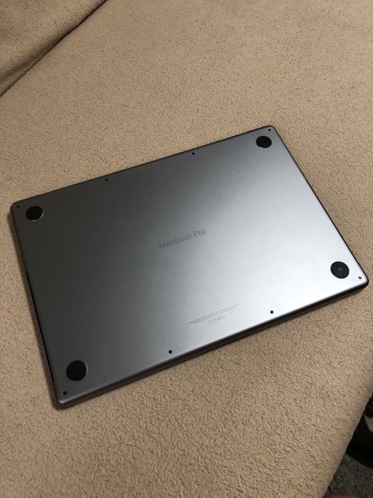 MacBook Pro 16" (M1 Pro) 16/512 GB