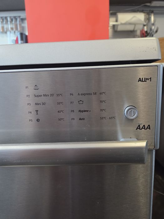 Продавам съдомиялна машина Blomberg  AAA -45 см