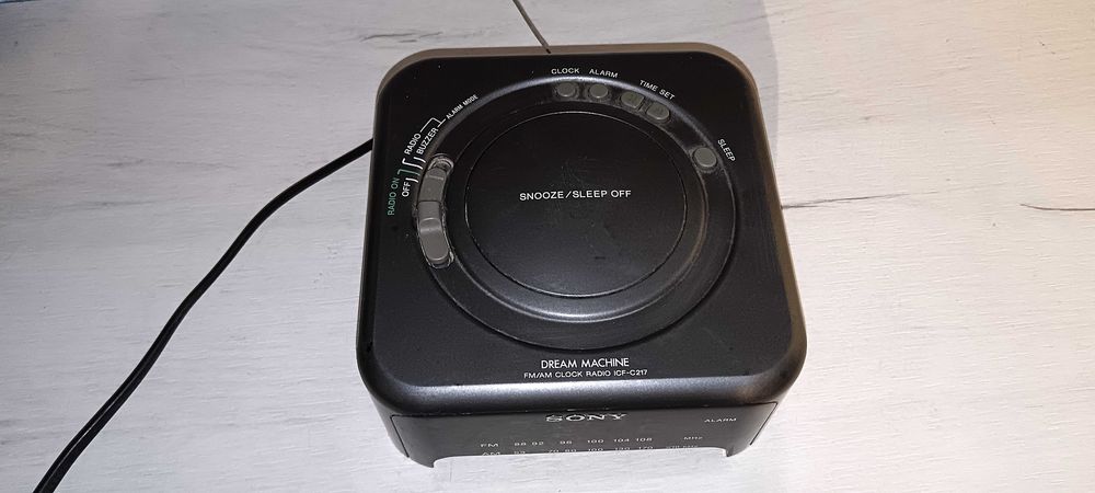 Radio cu ceas Sony ICF C217 AM/FM (Japan)