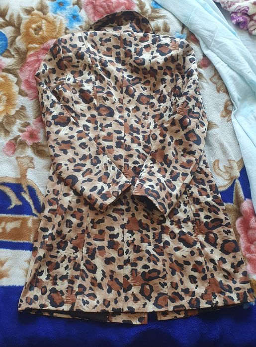 Продам весеннее пальто