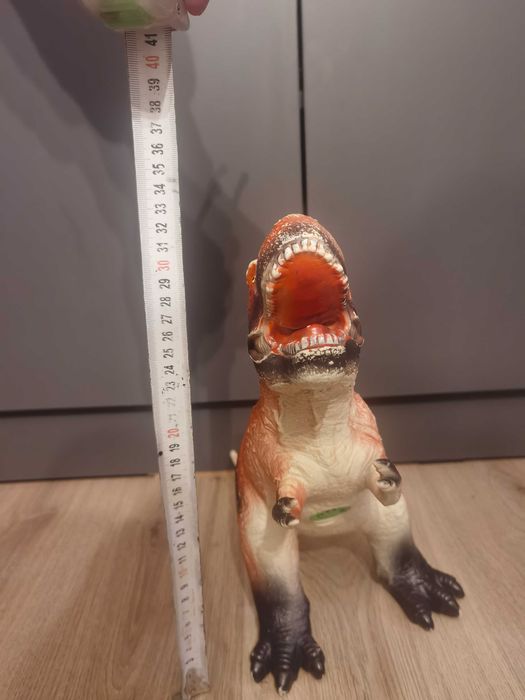 Играчки динозаври