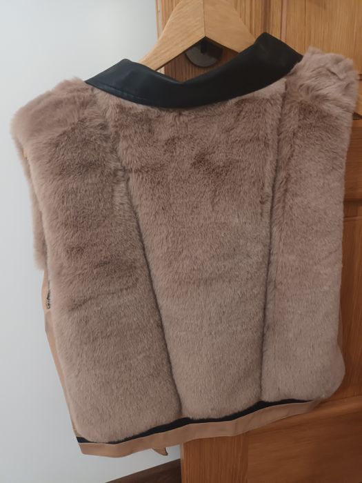 Vesta dama piele și blana!