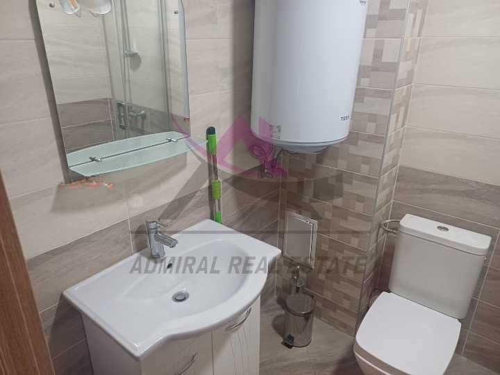 Продава се Двустаен апартамент в Варна, Левски - 64 кв.м за 2422 €/кв.м - Снимка #2