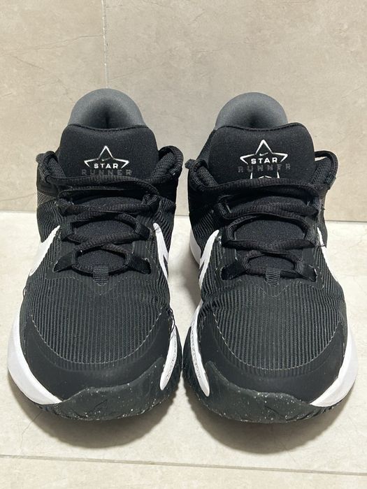 Кроссовки Nike оригинальные 36 размер