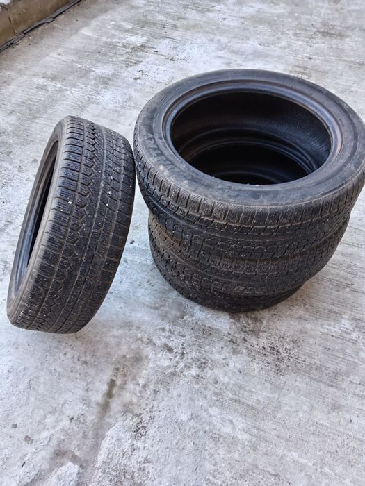 Продавам 4бр.  зимни гуми  Toyo 225 55 19