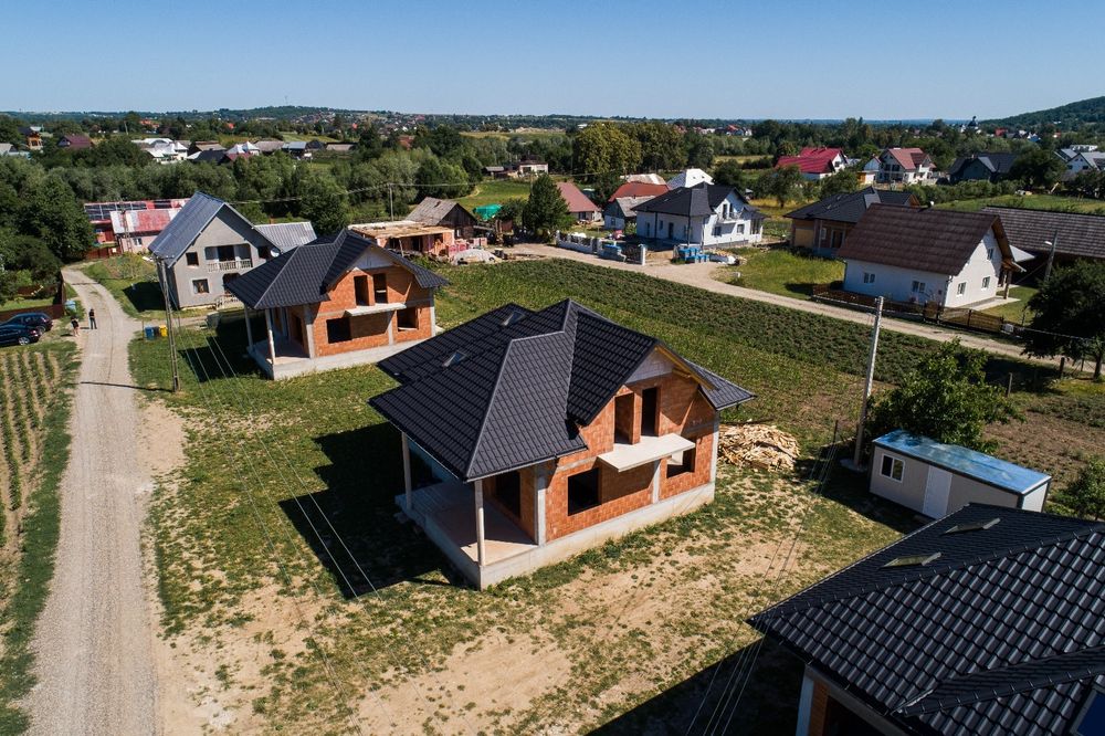 Case de vanzare horodnic de sus zona centru