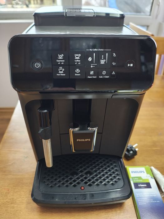 Кафе автомат/Кафемашина Phillips series EP 1224