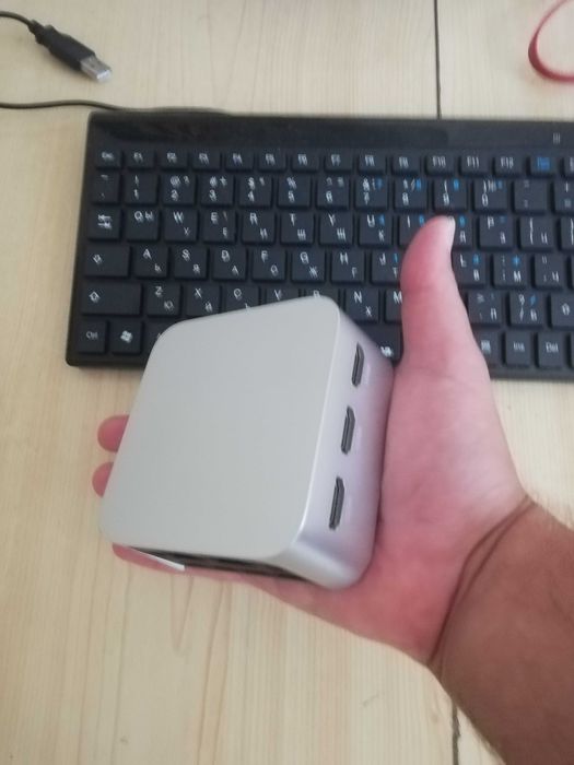Компактен Мини компютър (Mini PC) Intel 2GHz, RAM 8GB, Диск 256GB NVME