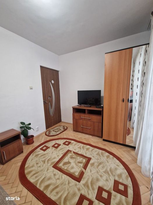 Chirie 3 camere etaj 1, lângă Kaufland Tudor