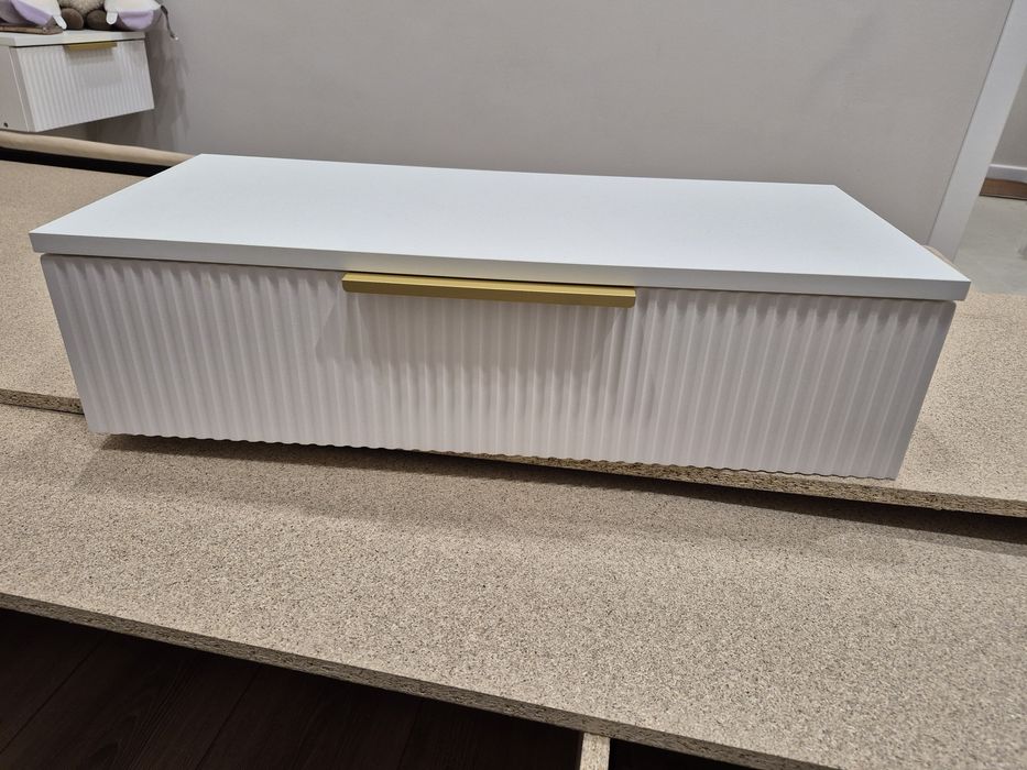 Продаю тумбочки подвесные