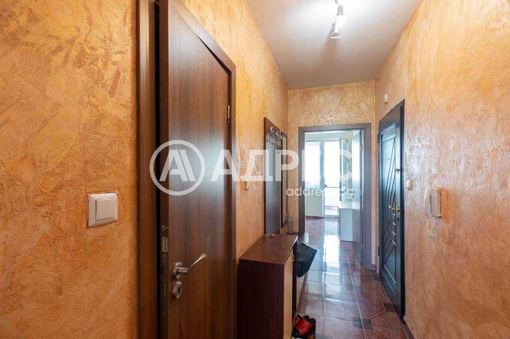 Само от АДРЕС! Тристаен апартамент, Лятно кино Тракия, гр. Варна