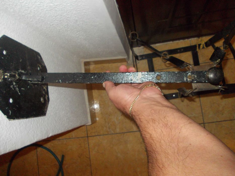 suport colivie pasari sau Tv cu tub de 37 cm si Tv de 37 si 55 cm