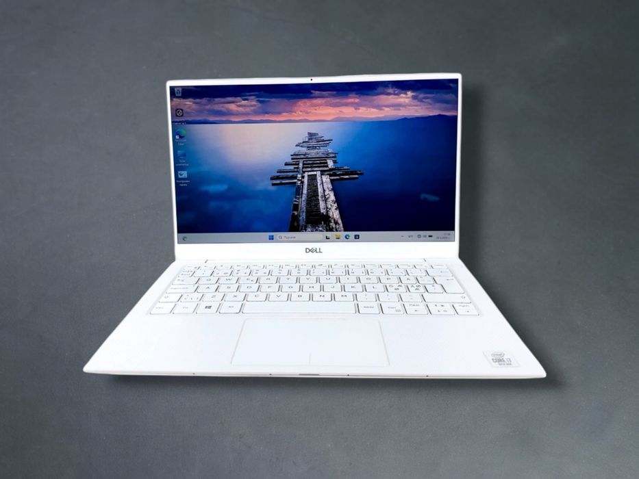 Лаптоп Dell XPS 13 7390 13" Touch 4K i7-10510U 16GB 512SSD Гаранция!